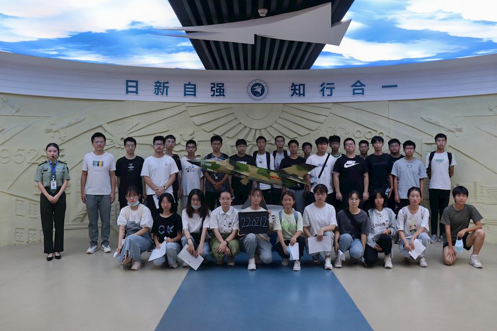 d808e98b99bb4260895e1cd6901f6809.jpg